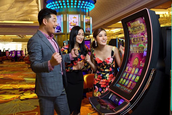 Máy slot game tại casino truyền thống